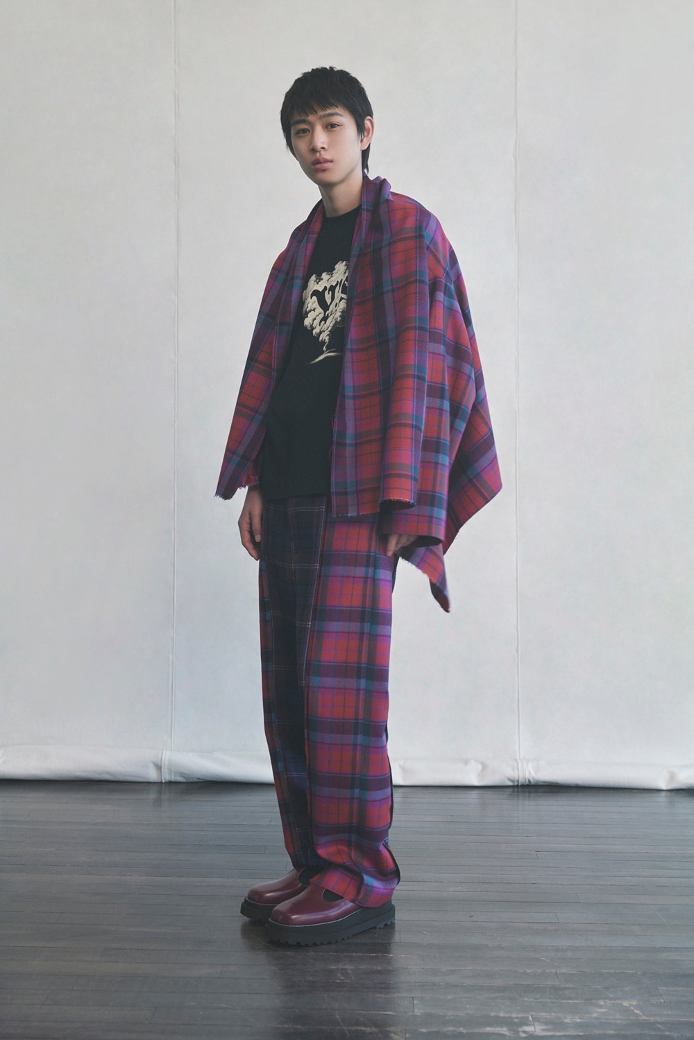LOOK 24