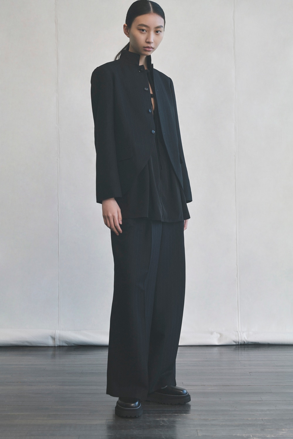 LOOK 33