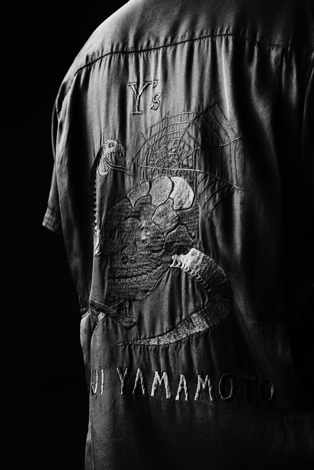LOOK 04