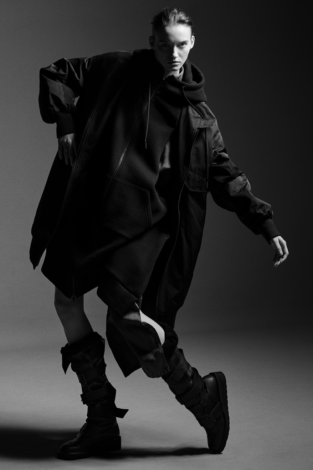 LOOK 02