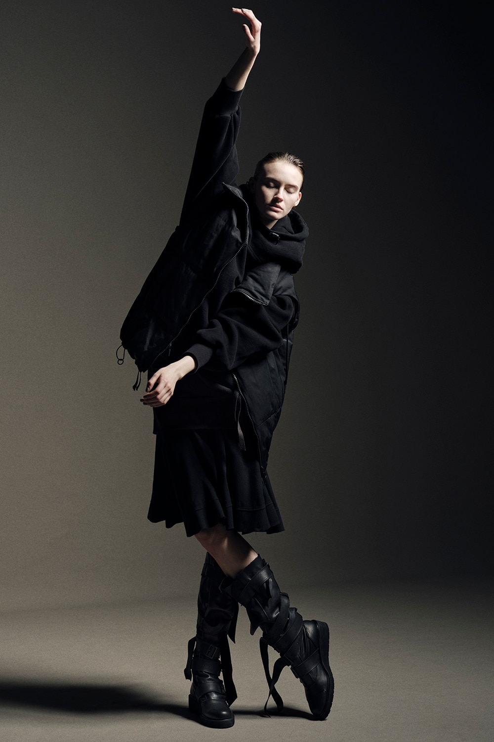 LOOK 04