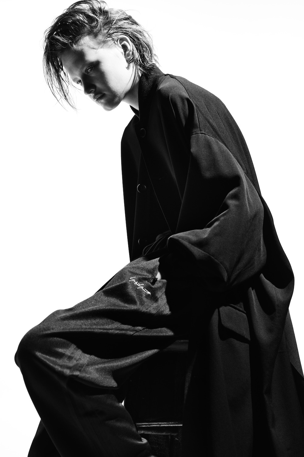 LOOK 03