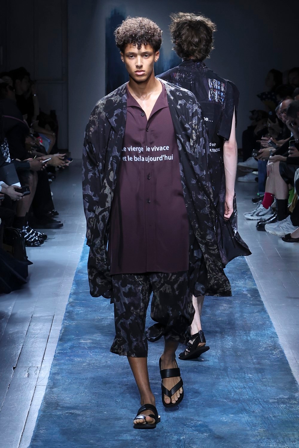 LOOK 08