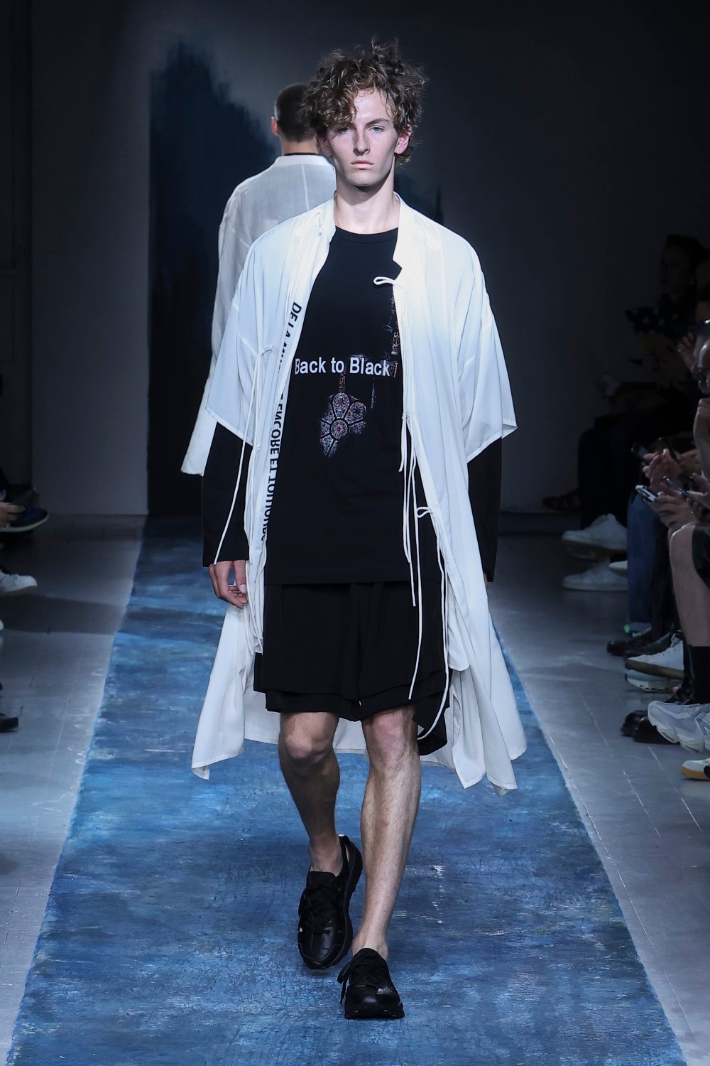 LOOK 23
