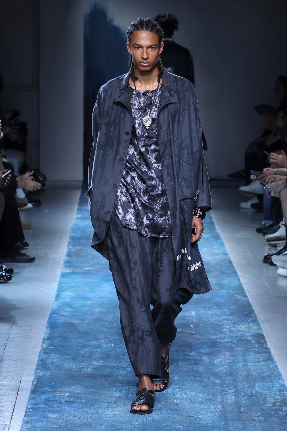 LOOK 31