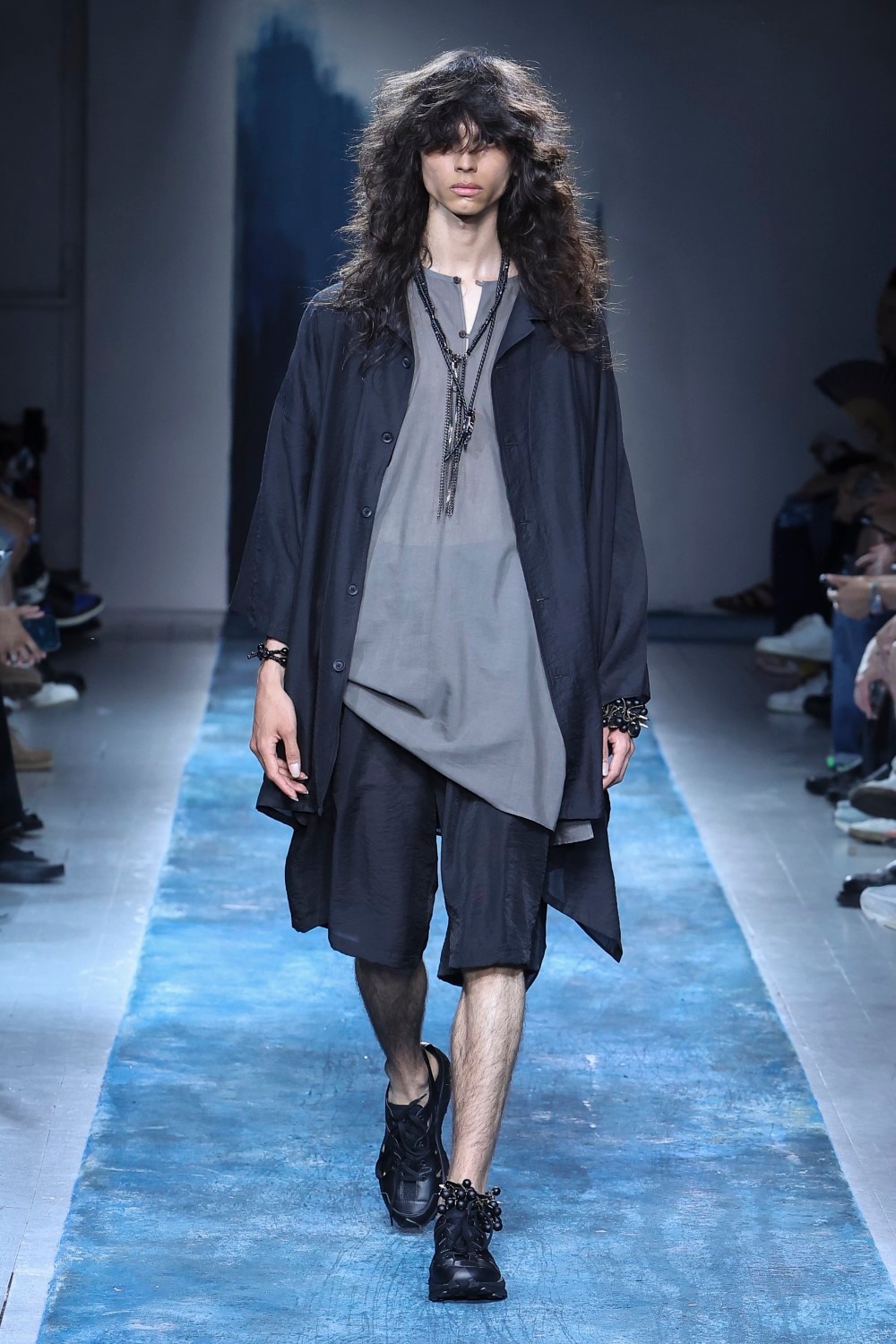 LOOK 35