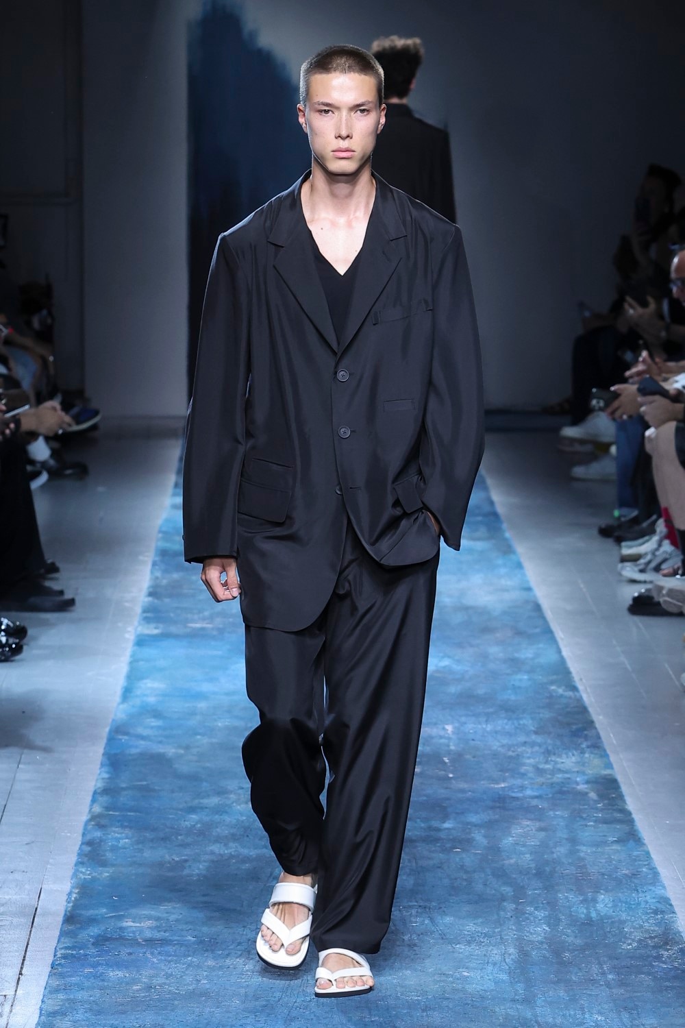 LOOK 39