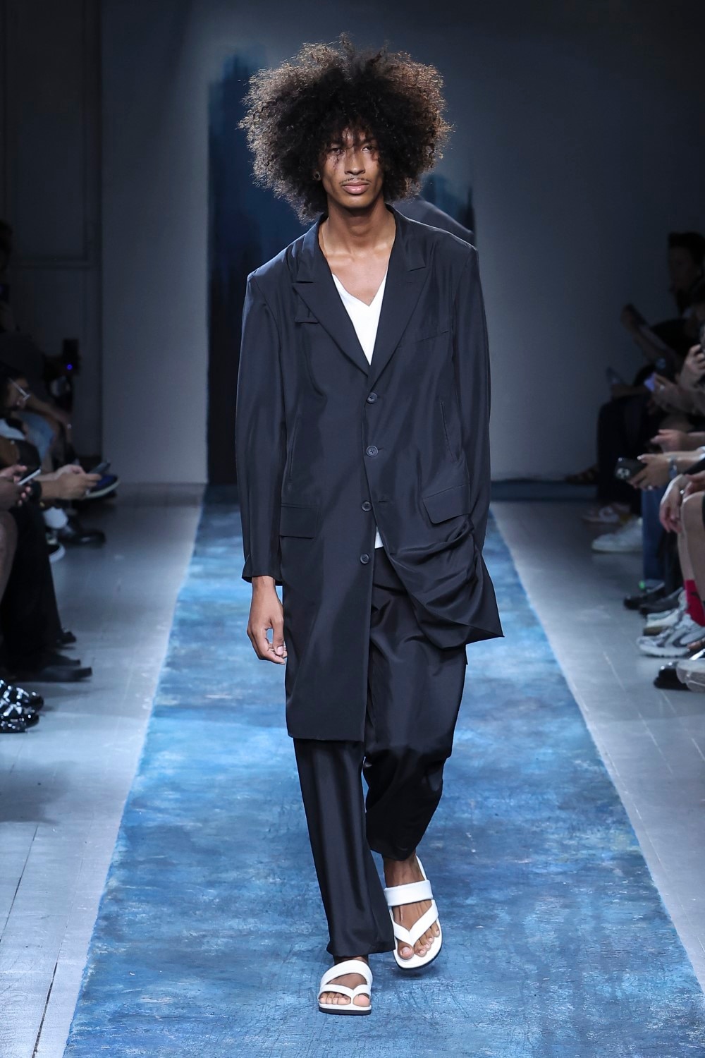 LOOK 40