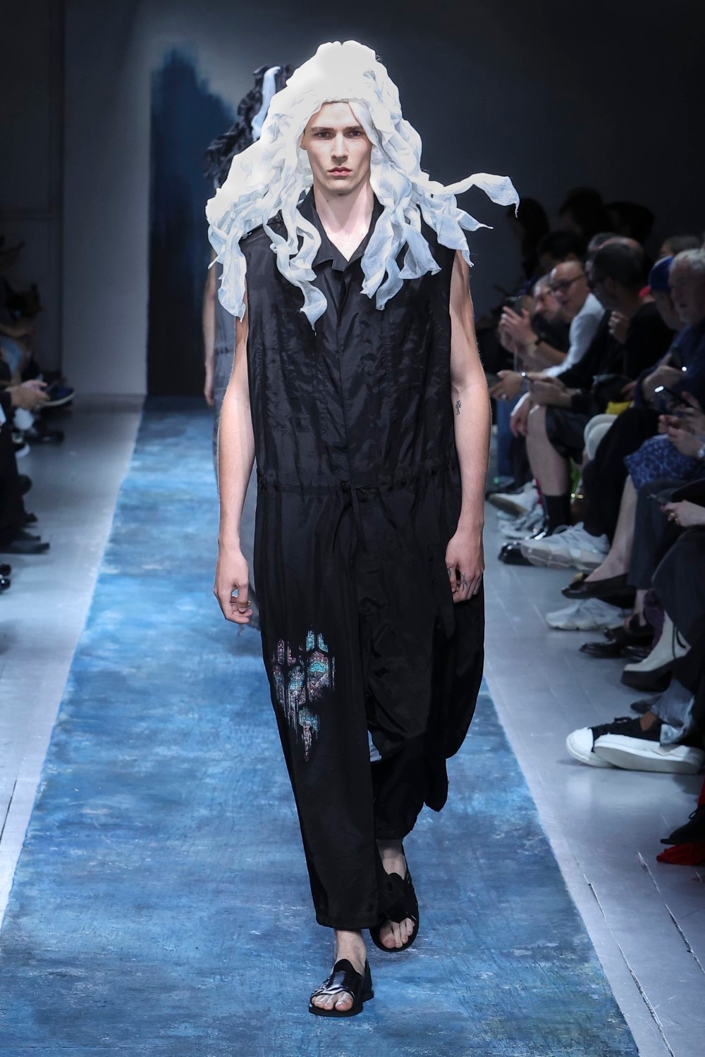 LOOK 42