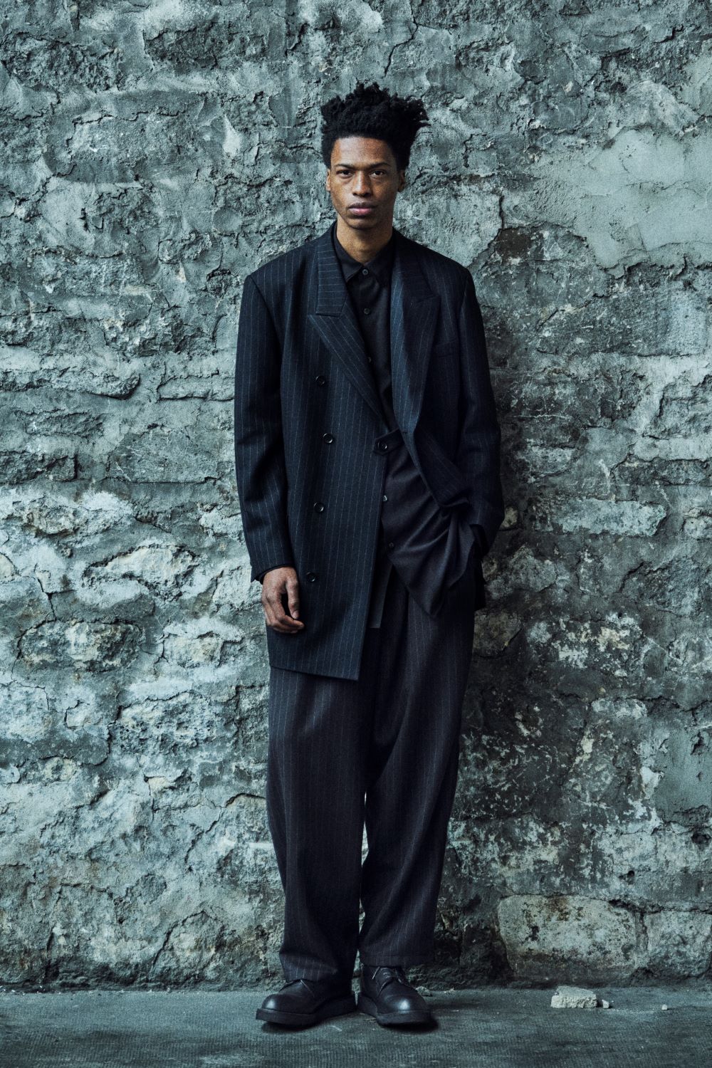 LOOK 04