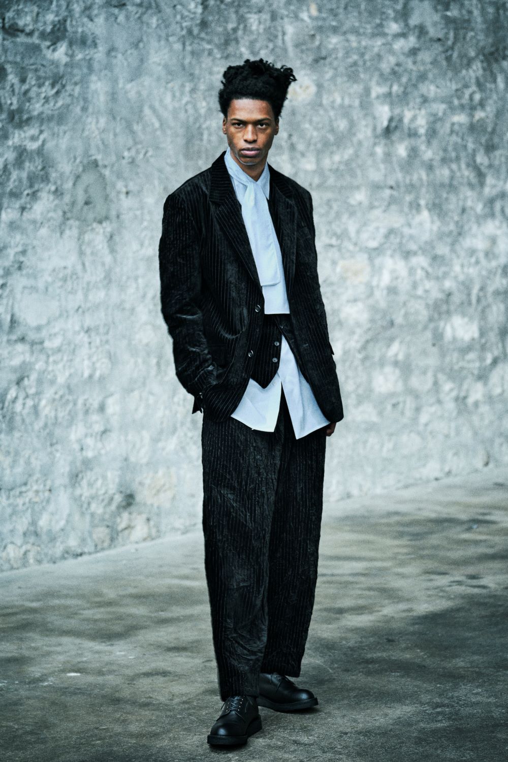 LOOK 18