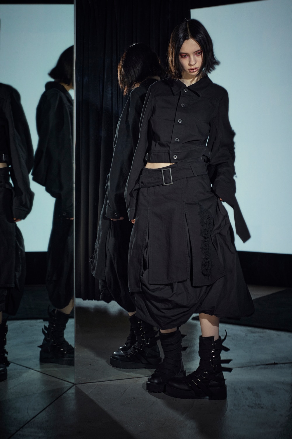 LOOK 17
