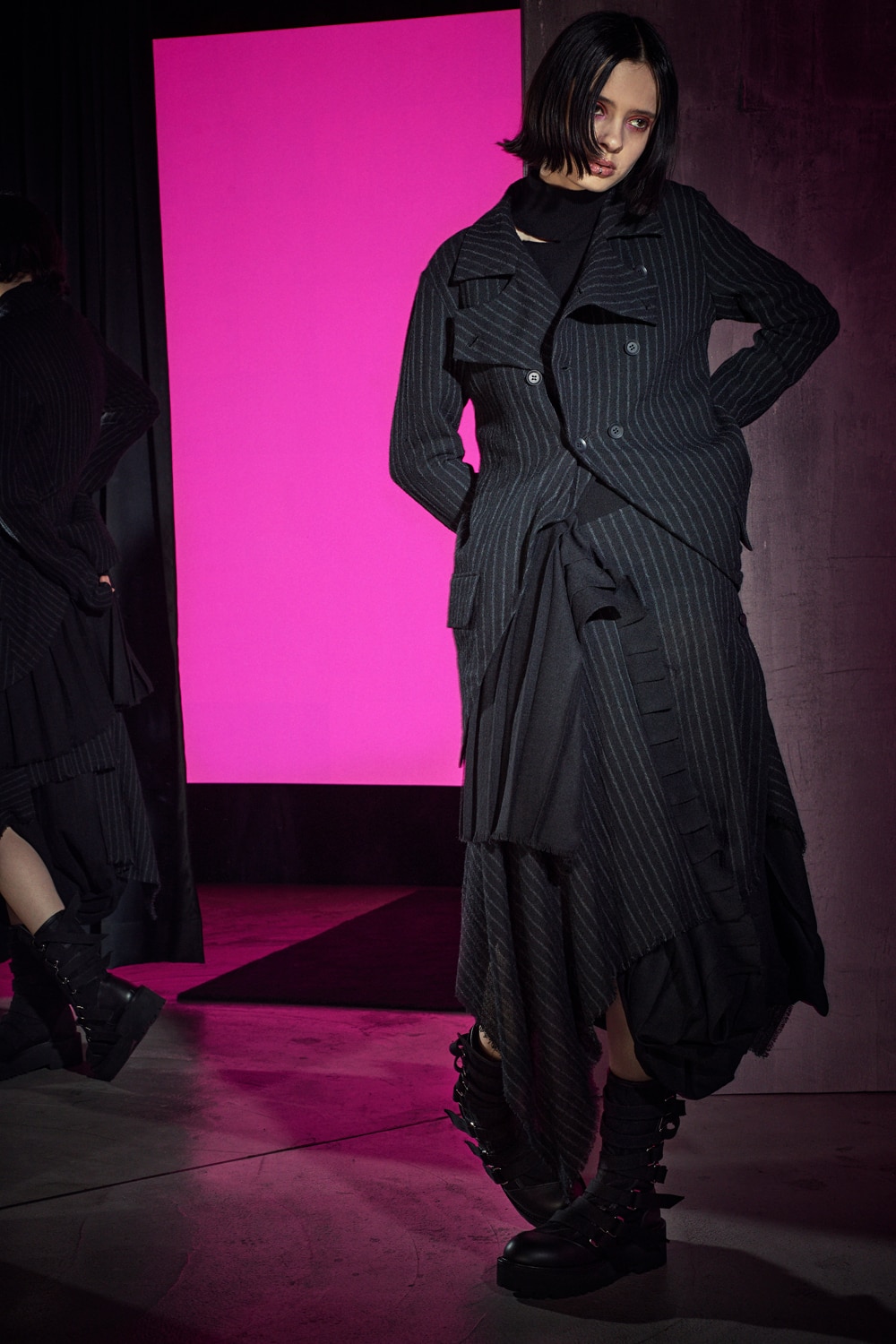 LOOK 24