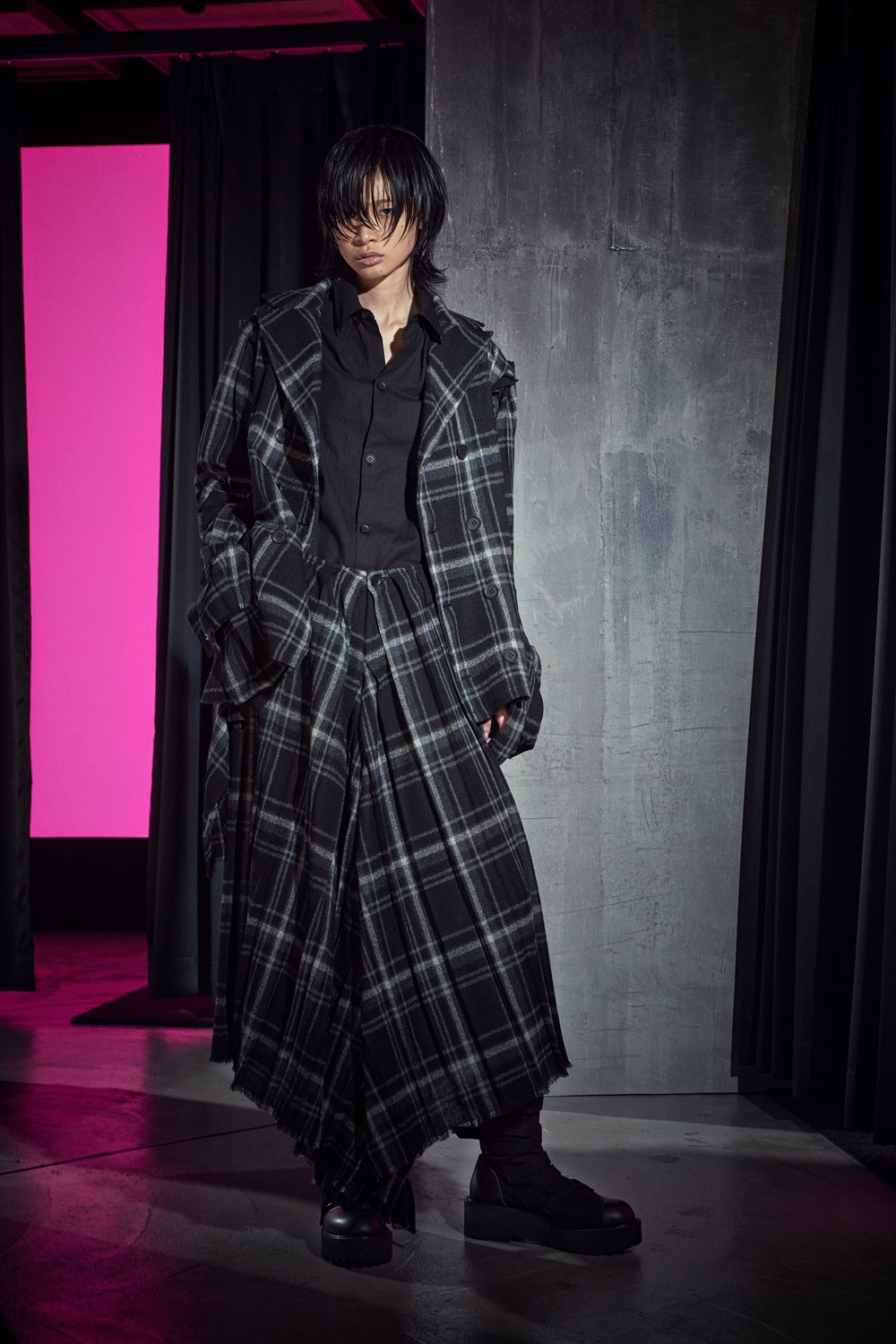 LOOK 8