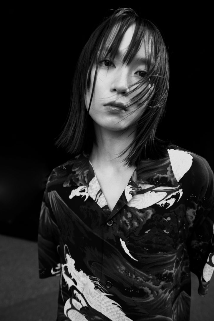 LOOK 03