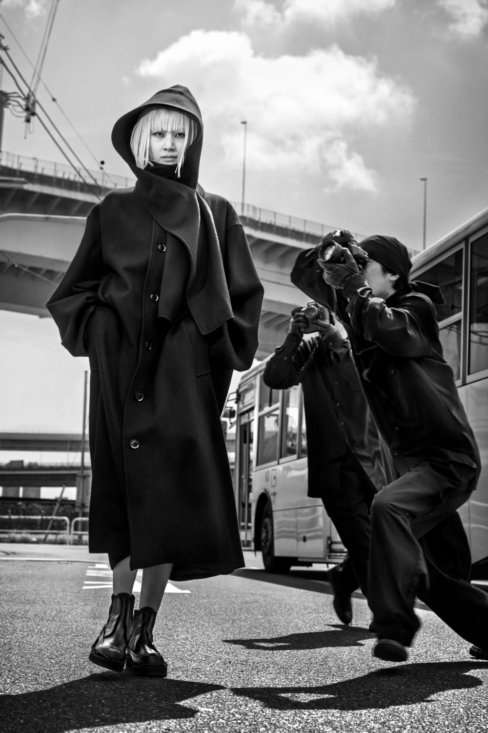 LOOK 12
