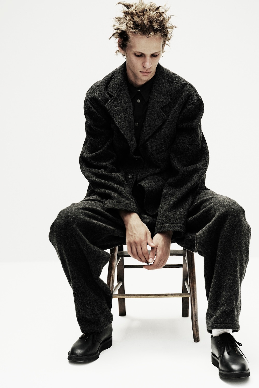 LOOK 03