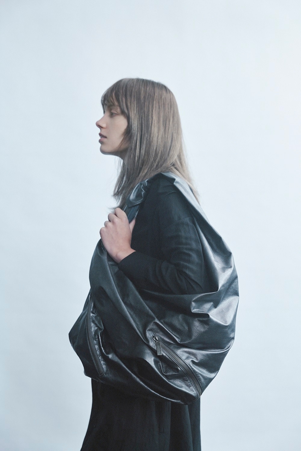 LOOK DRAPED ZIP BAG