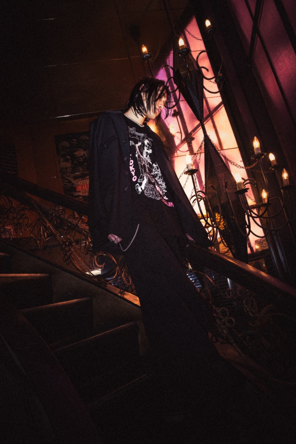 LOOK 04