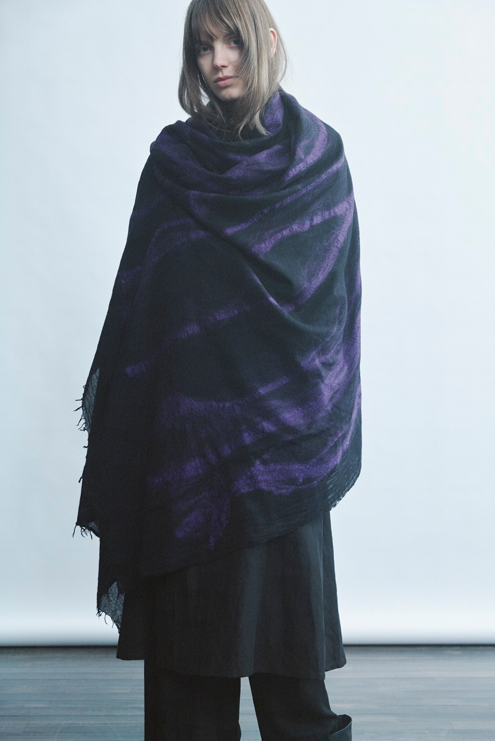 LOOK STOLE