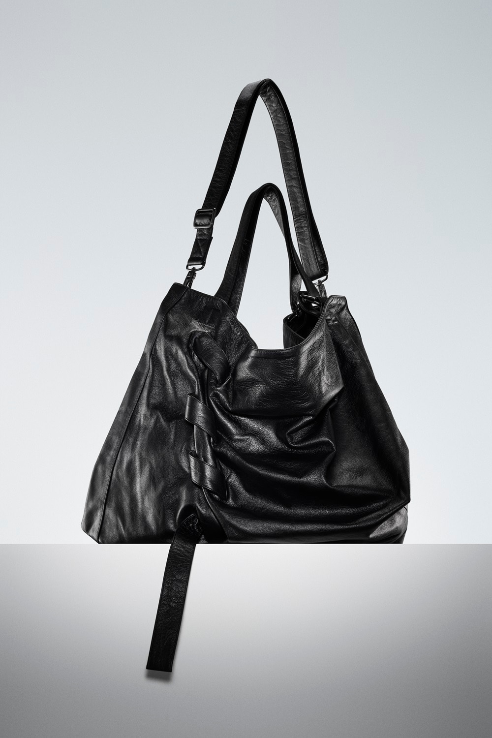 LOOK RIBBON TOTE
