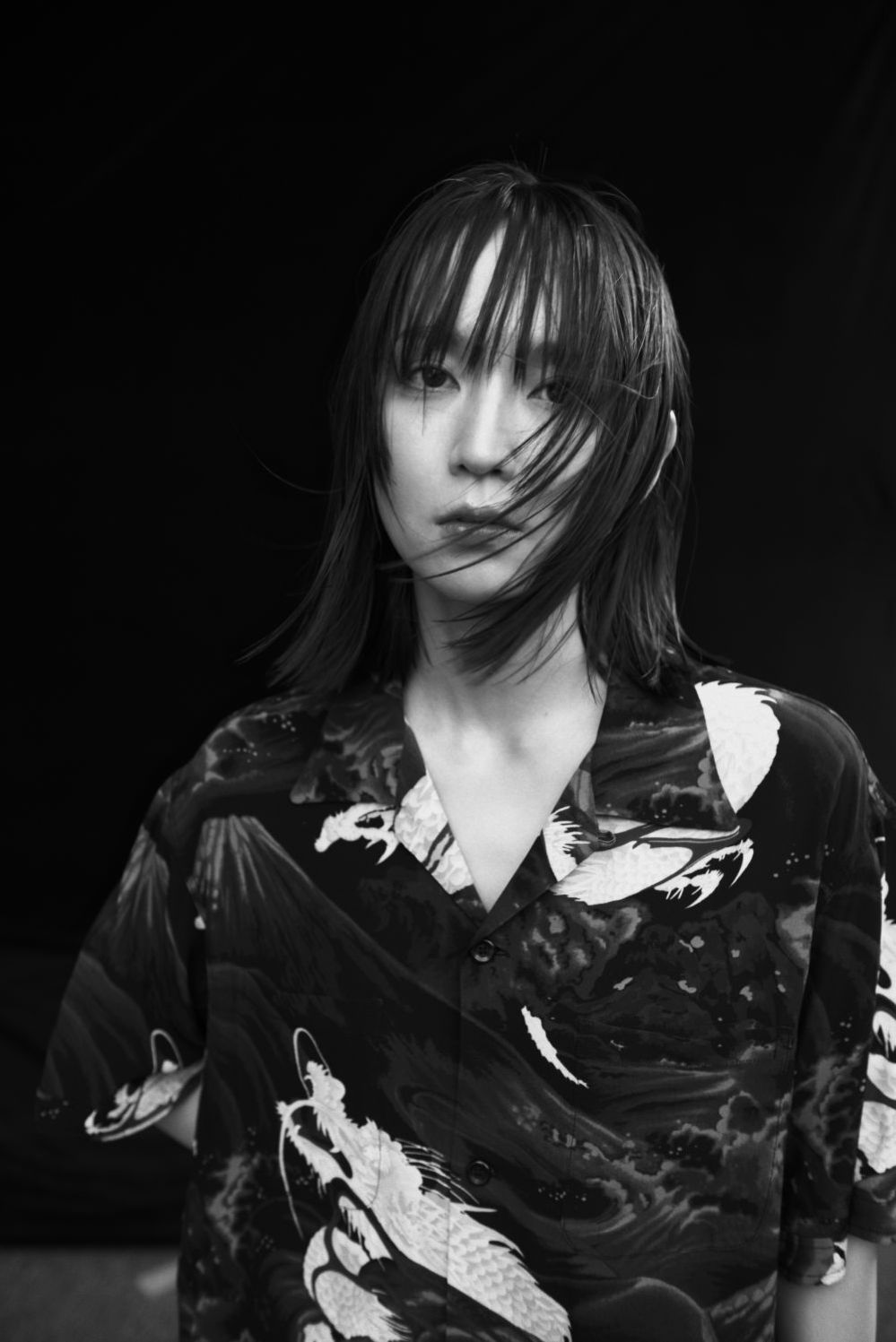 LOOK 02