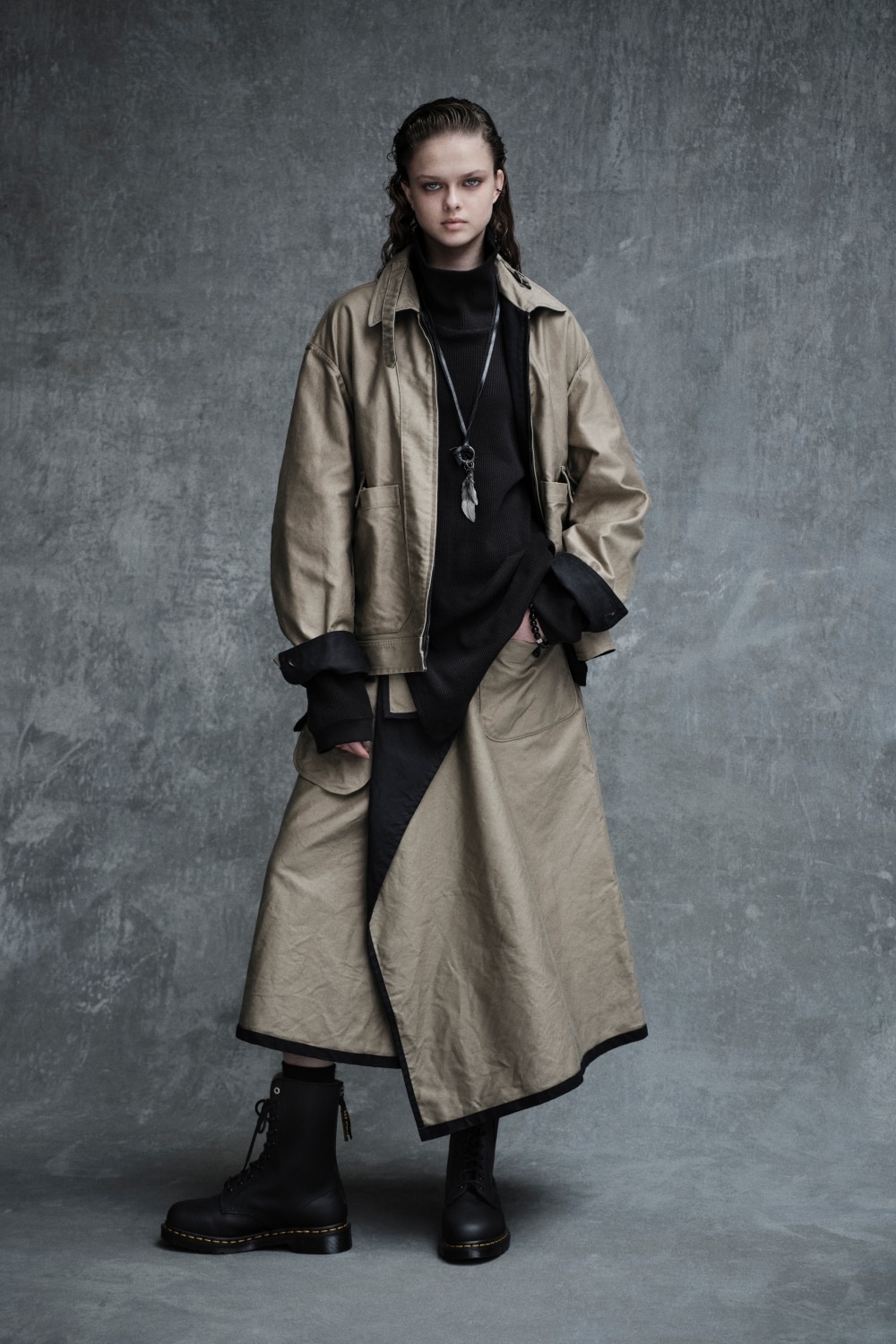 LOOK 04
