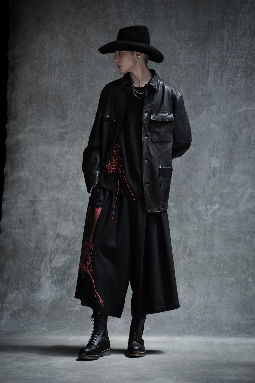 LOOK 03