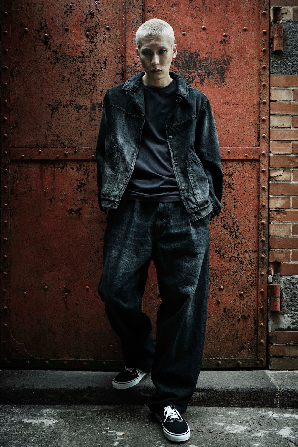 LOOK 8