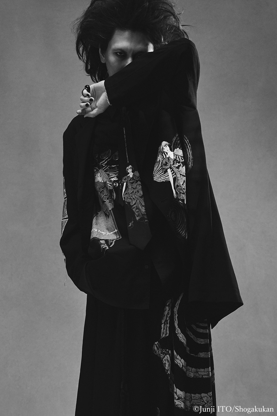 LOOK 01