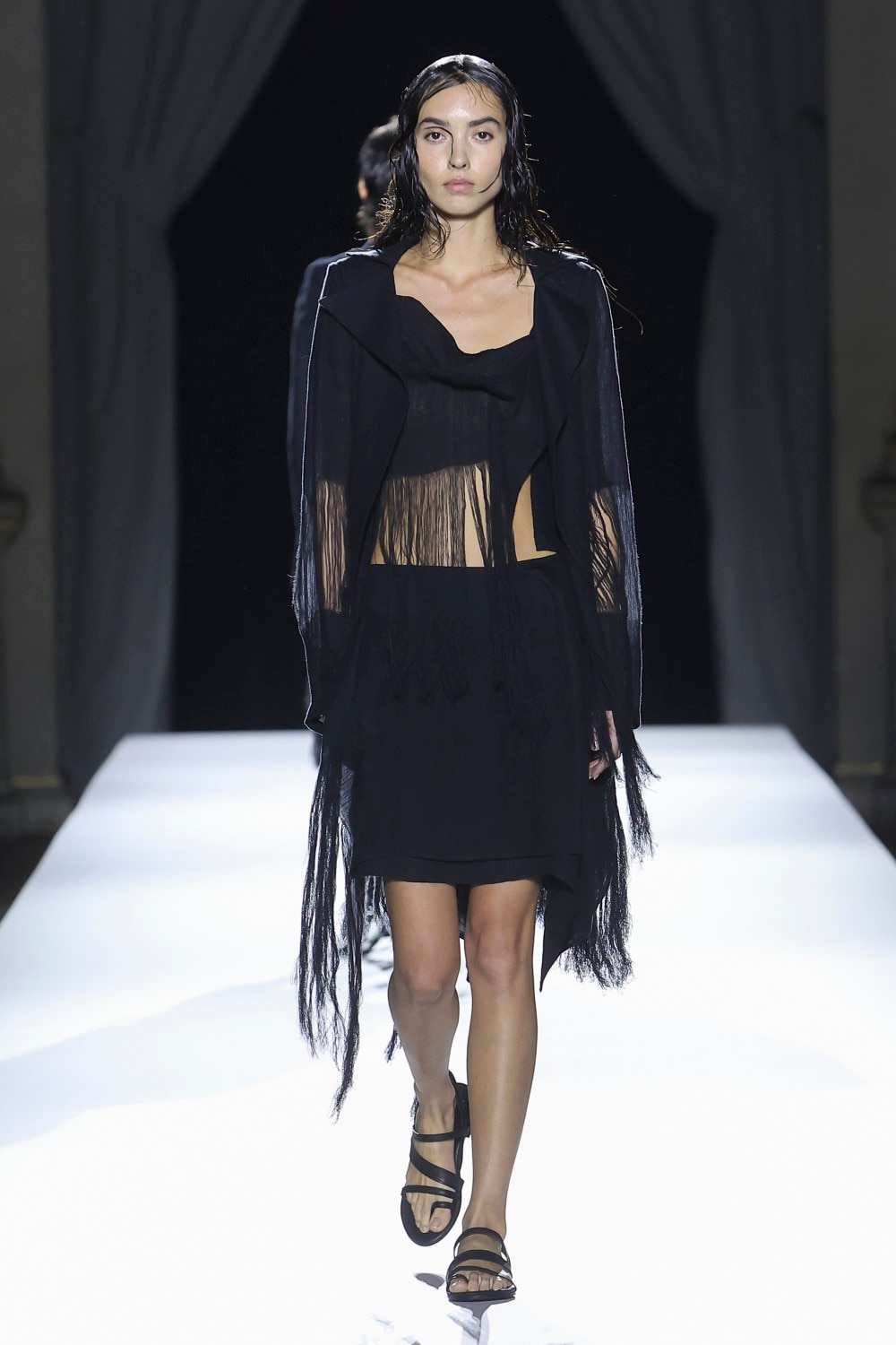 LOOK 06