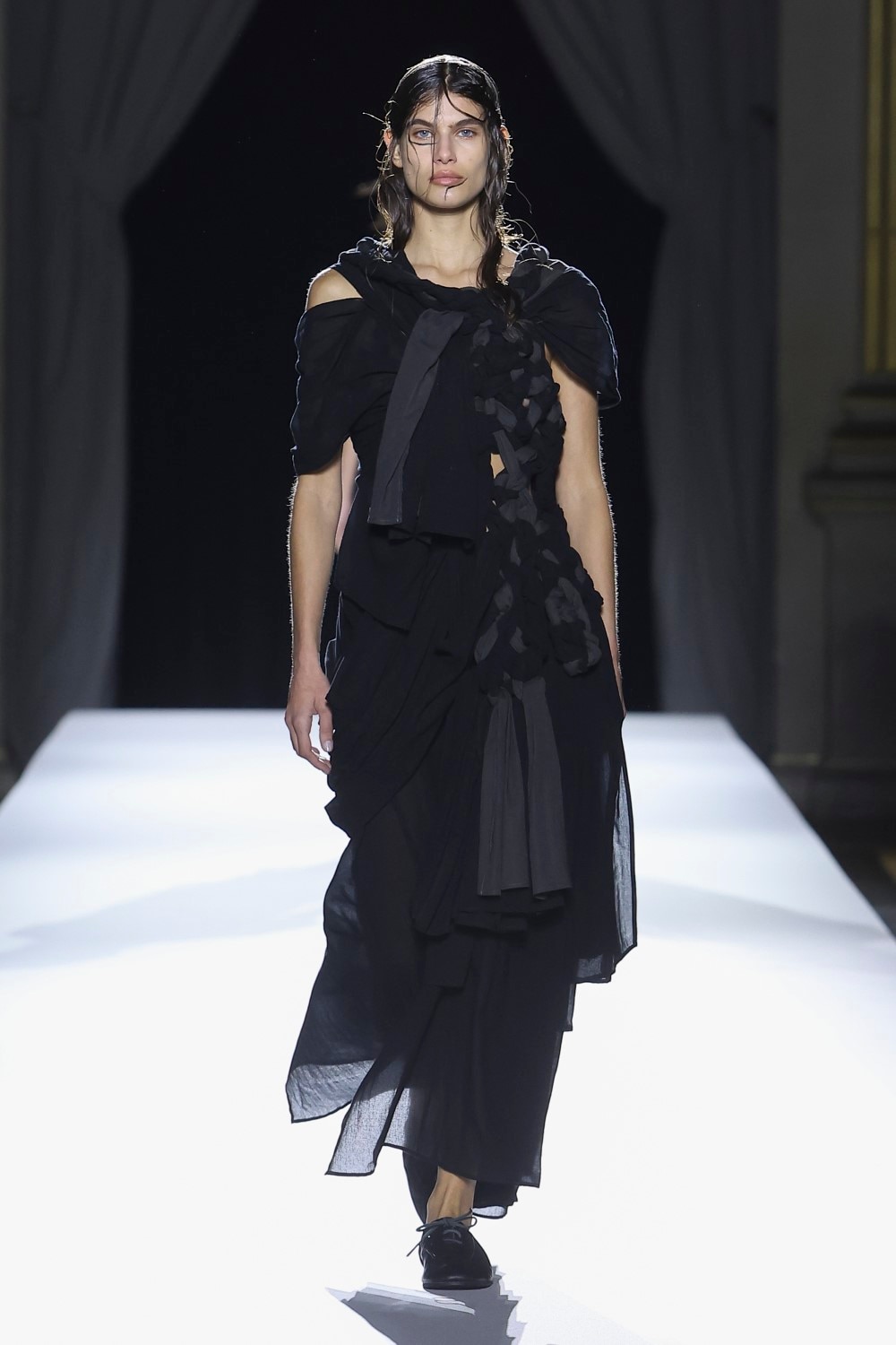 LOOK 17