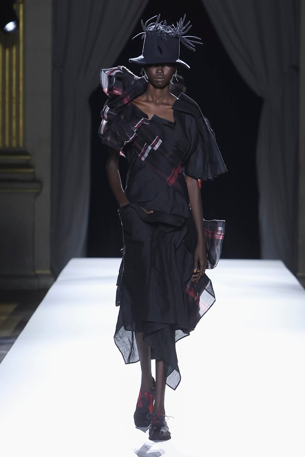 LOOK 23