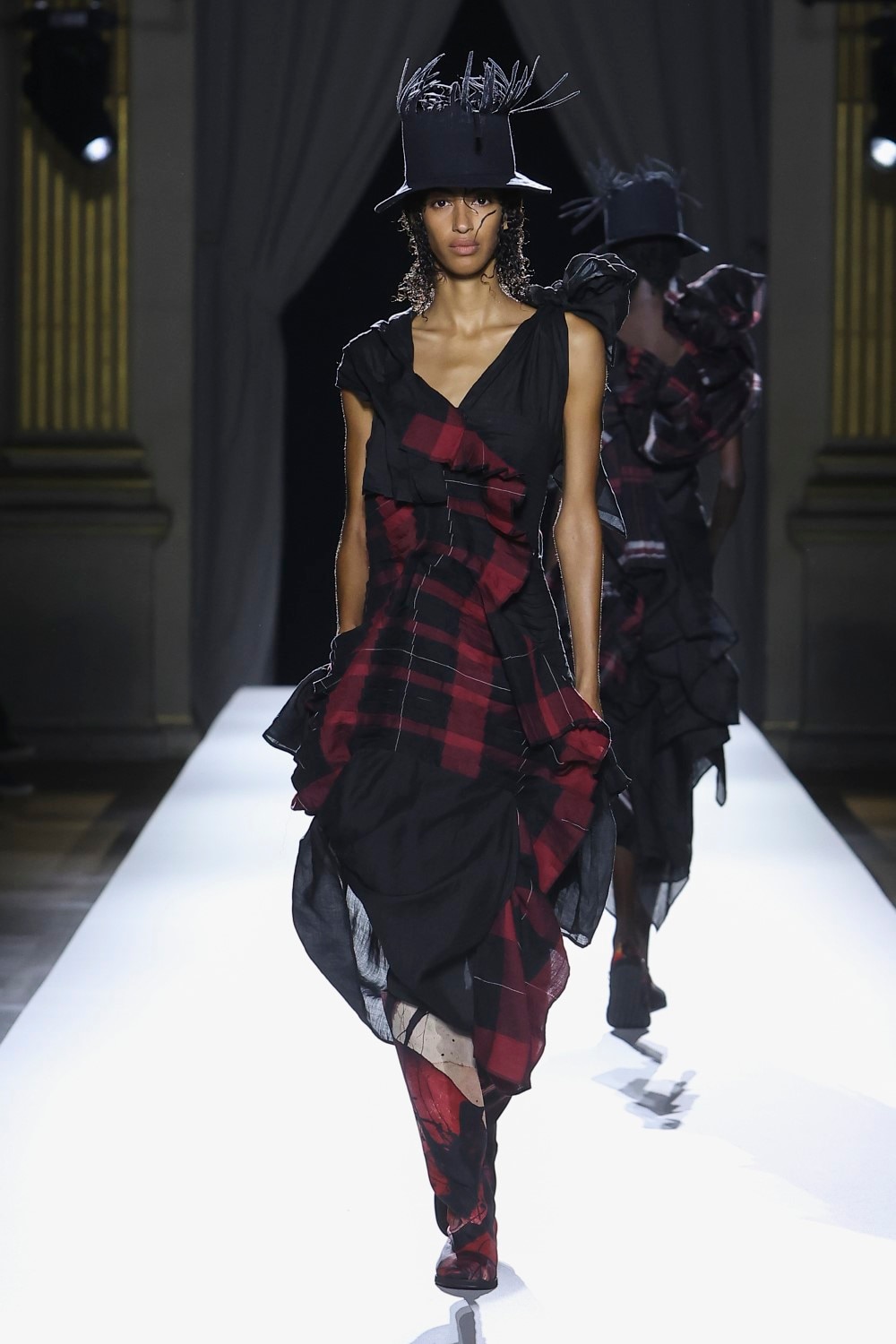 LOOK 24