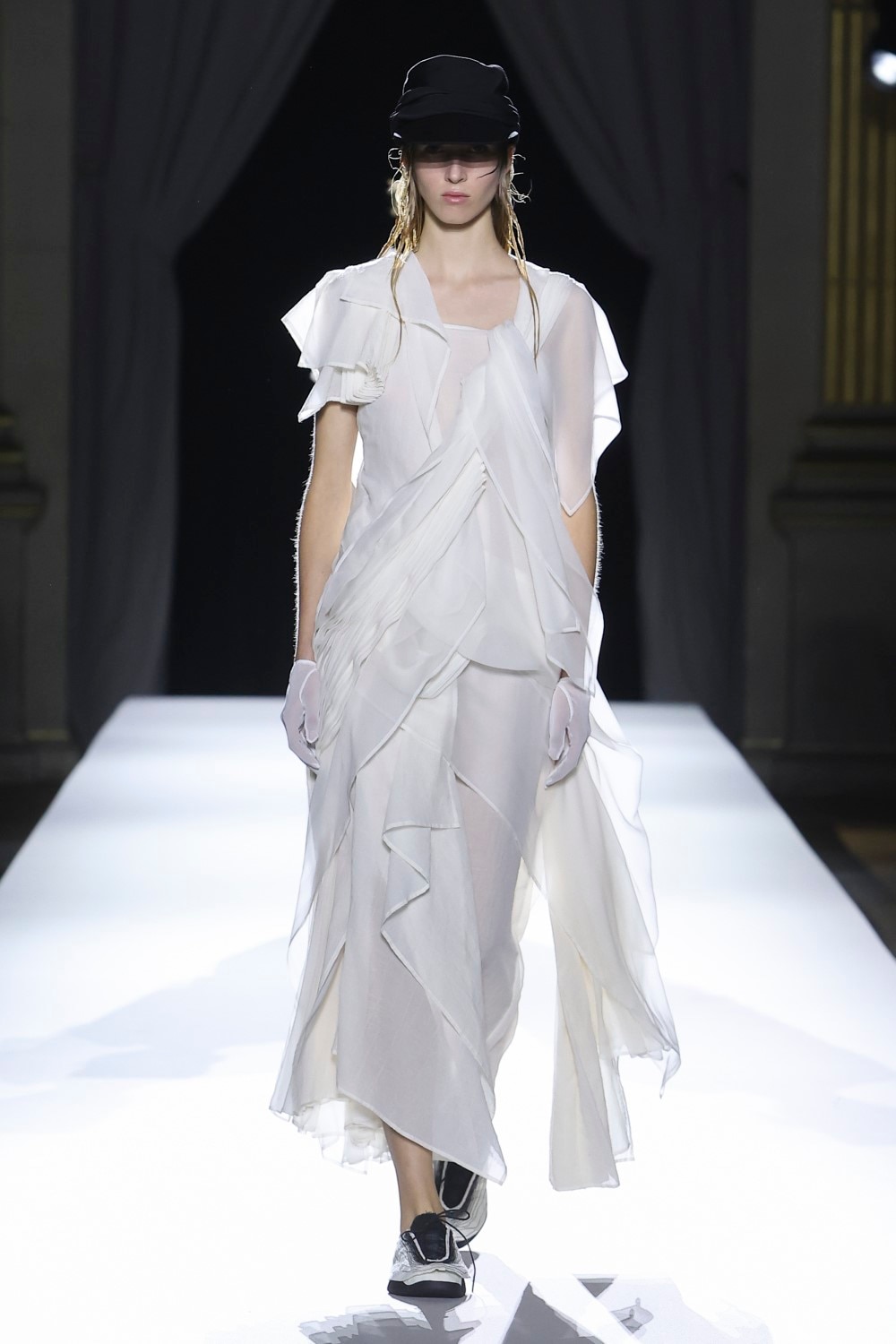 LOOK 29