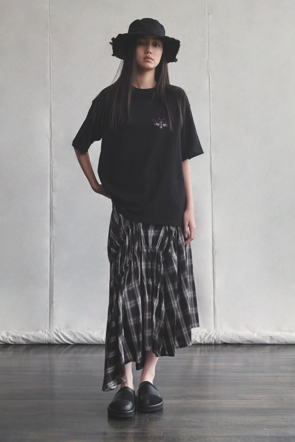 LOOK 24
