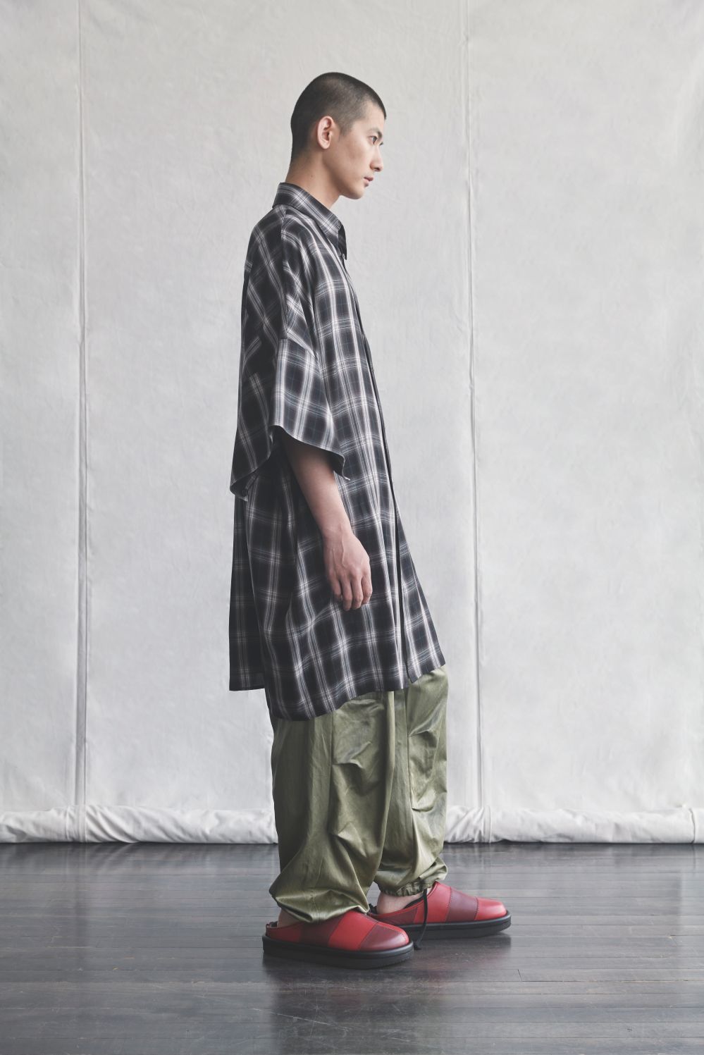 LOOK 27