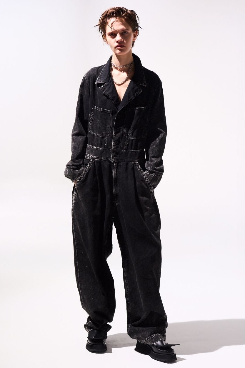 LOOK 02