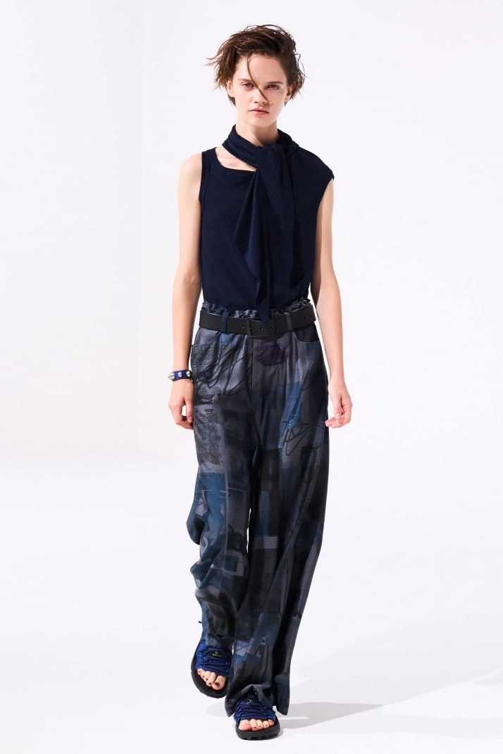 LOOK 29