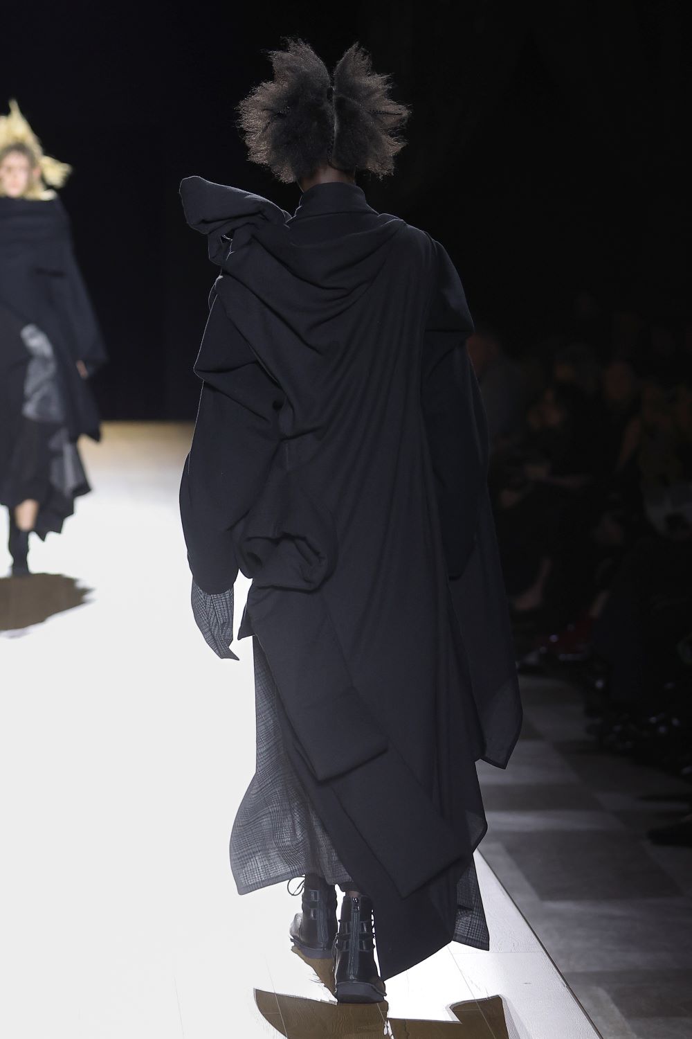 LOOK 31