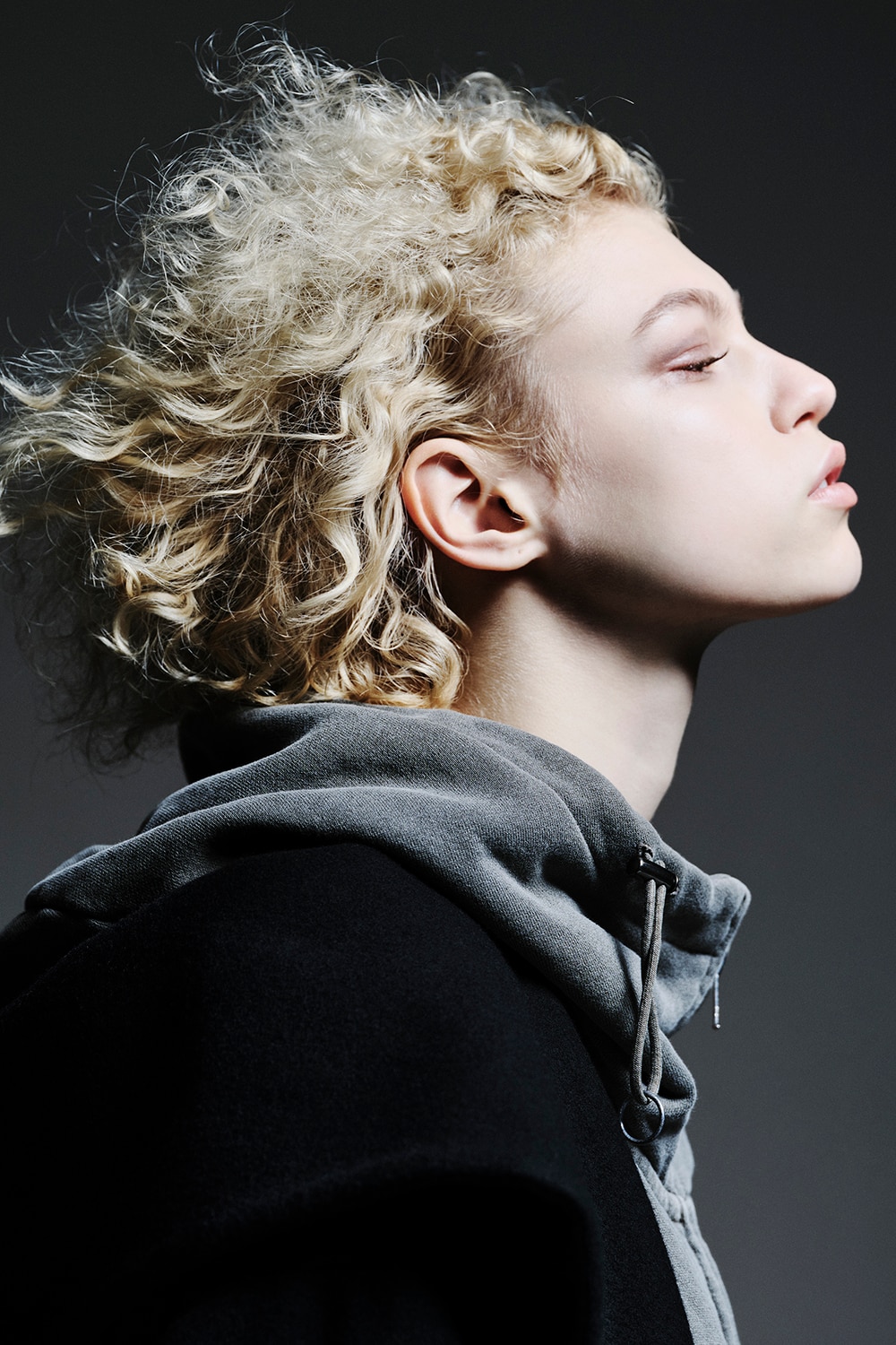 LOOK 03