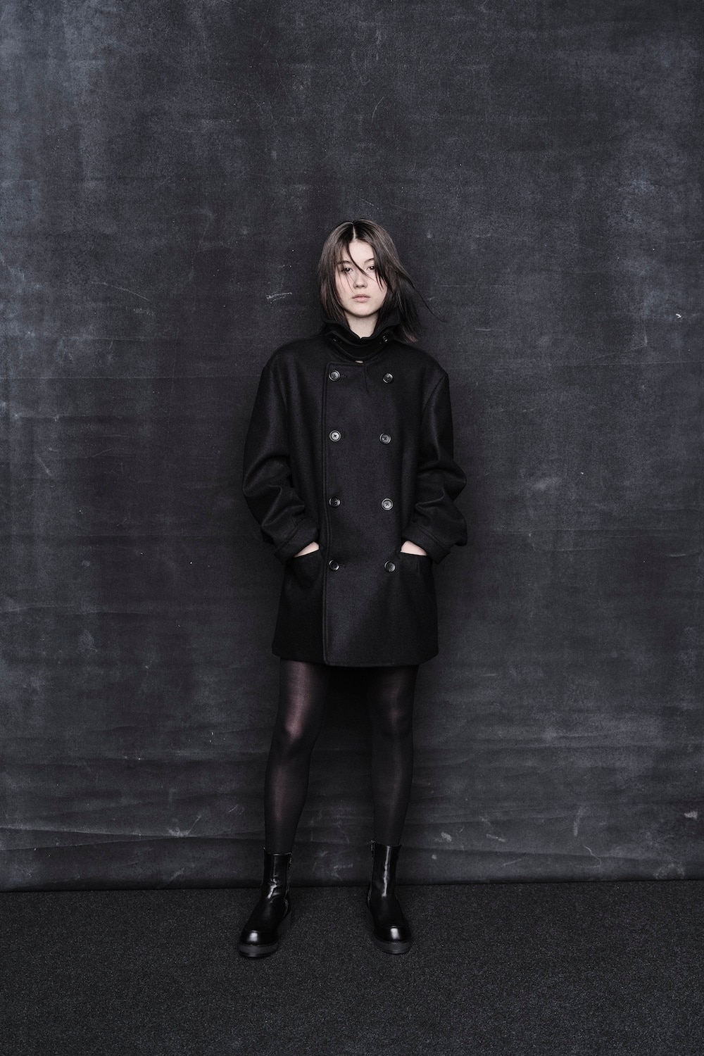 LOOK 01