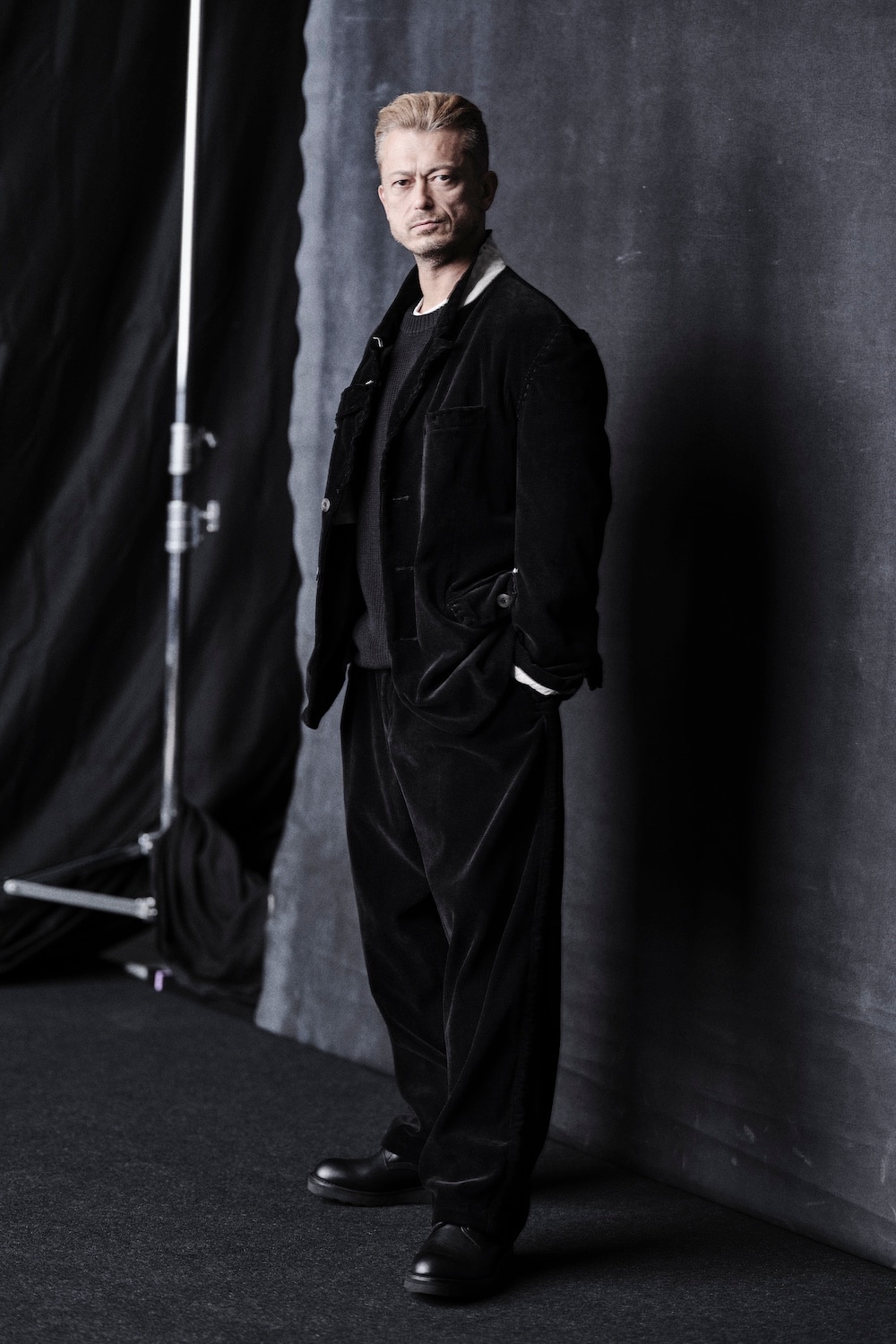 LOOK 03