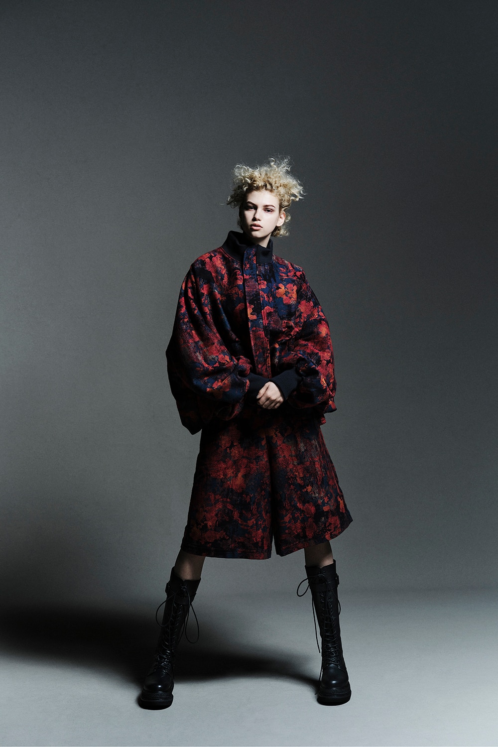 LOOK 19