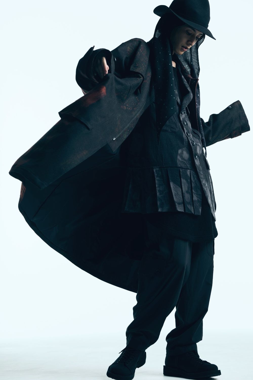 LOOK 12