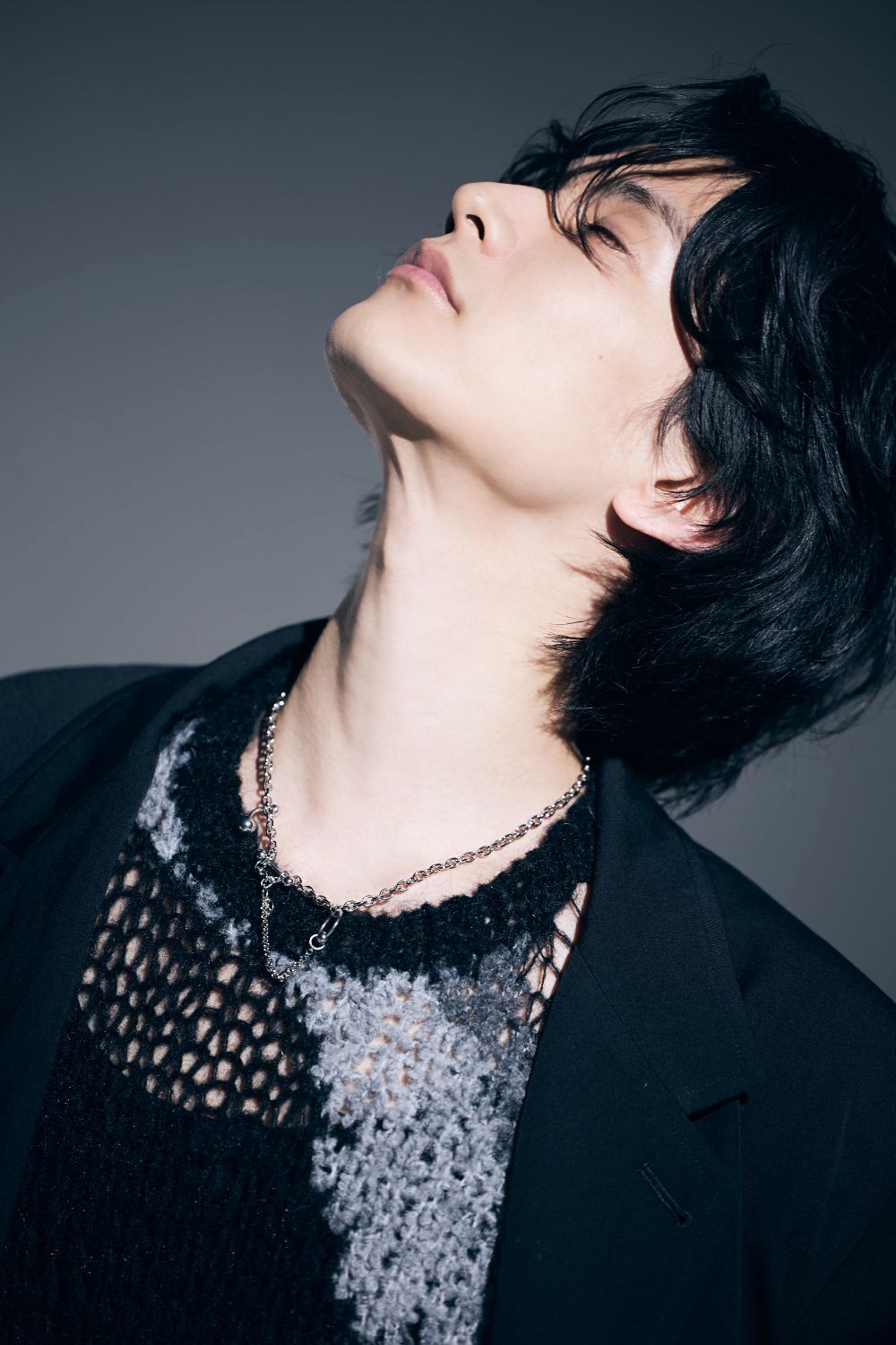 LOOK 19