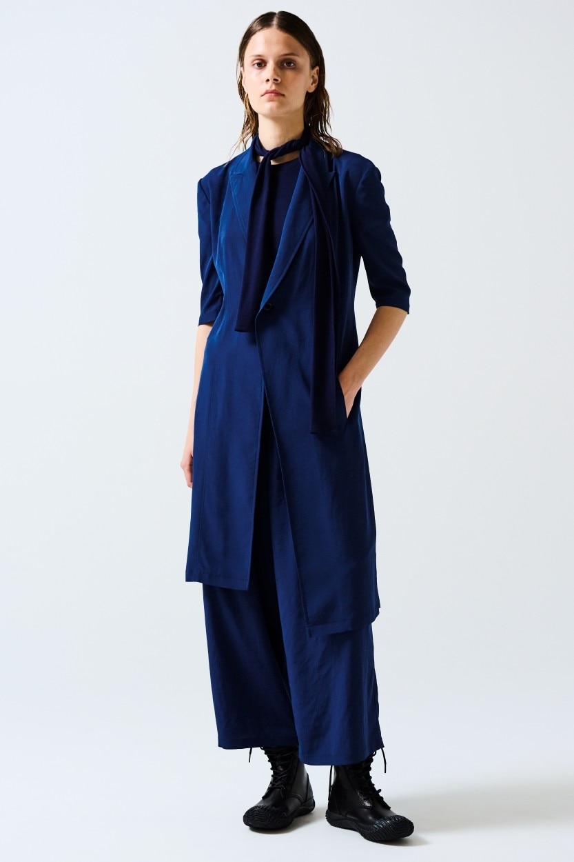 LOOK 01