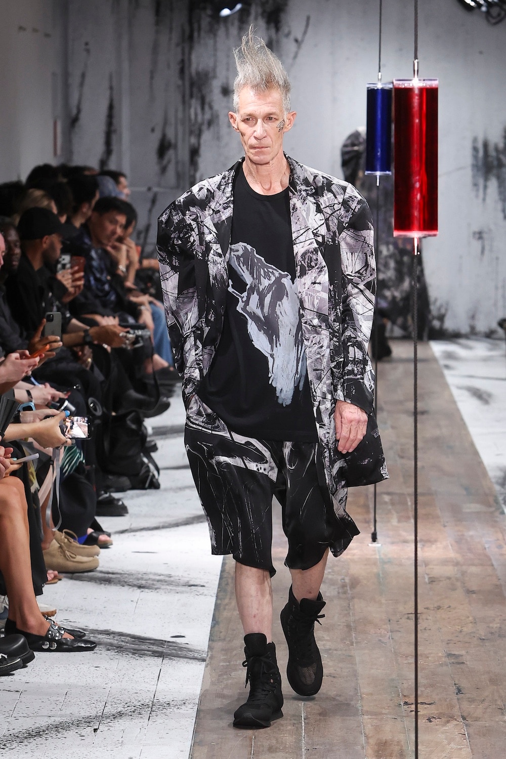LOOK 10