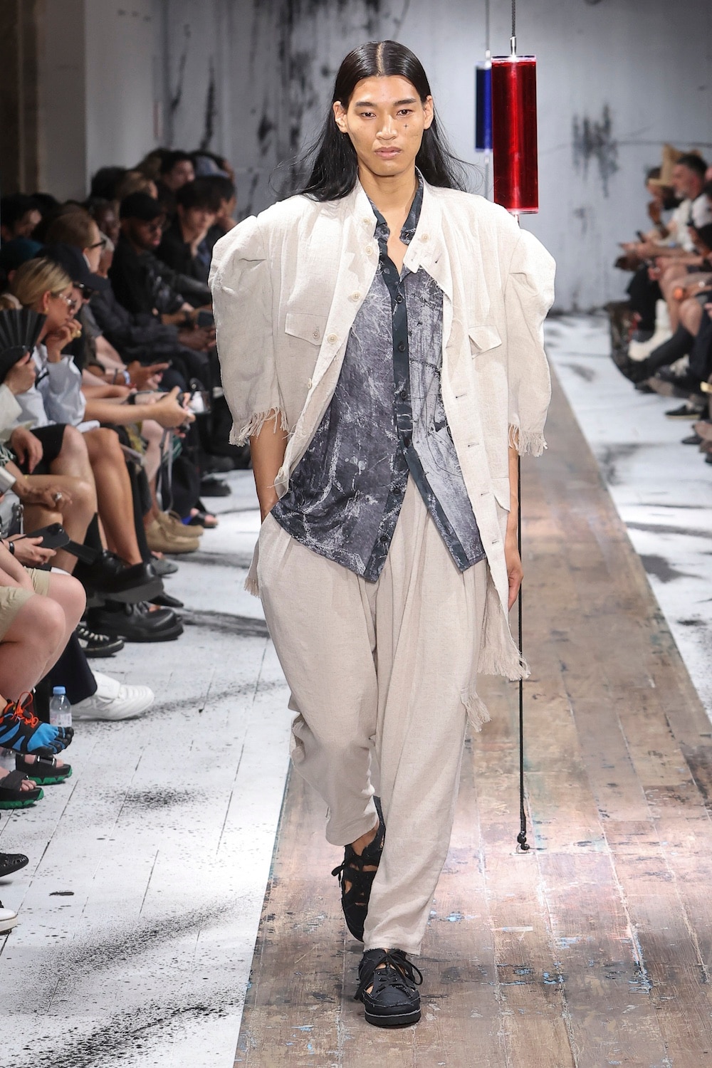 LOOK 17