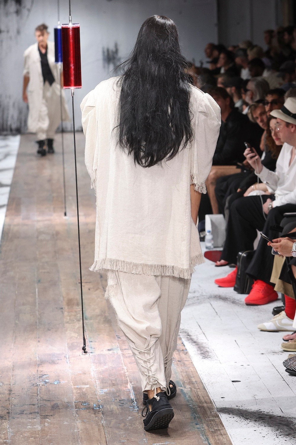 LOOK 17